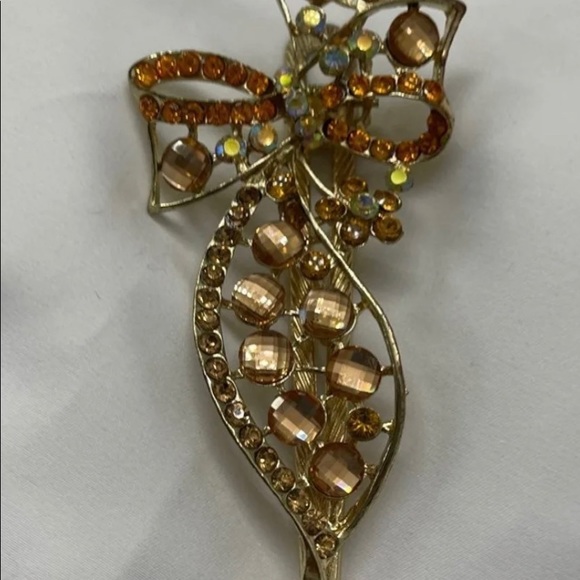 Beautiful Decorative Hair Clip (New) - Picture 5 of 9